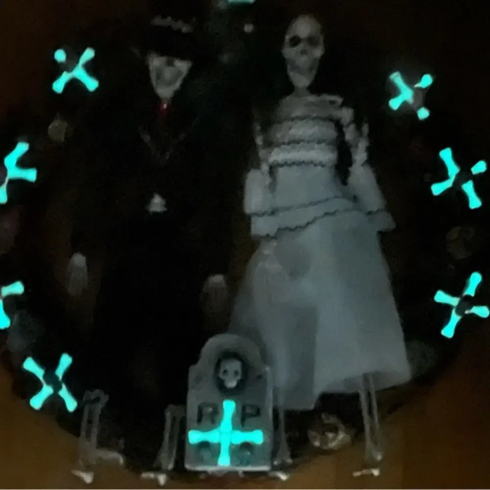 Handmade Halloween Skeleton Bride Groom Wreath 18